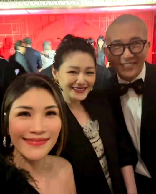 大S离世，这回挨骂的该是汪小菲了，因为他，让大S本来灿烂的的一生陷入争议；这回该