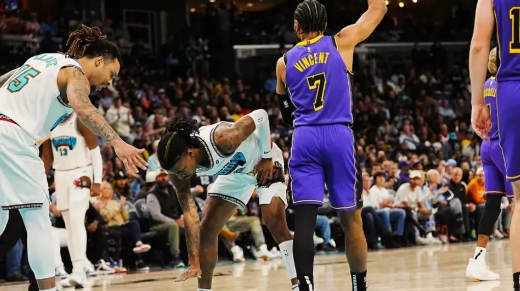 为什么莫兰特公开嘲讽詹姆斯！直言自己不喜欢湖人 站在场上不在乎对面是谁，背后的原