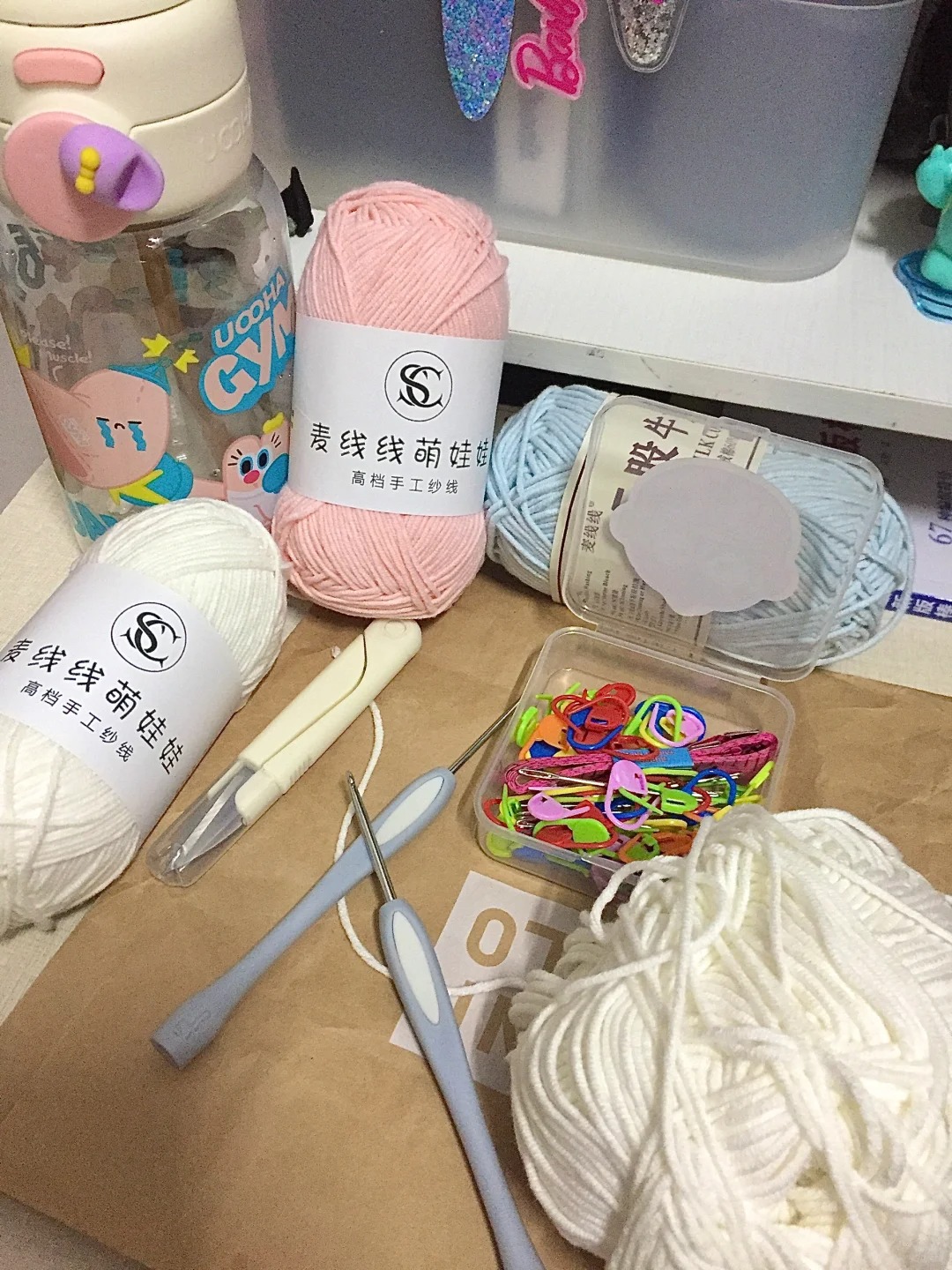 入门即放弃的钩织
像班里的差生但装备齐全😫