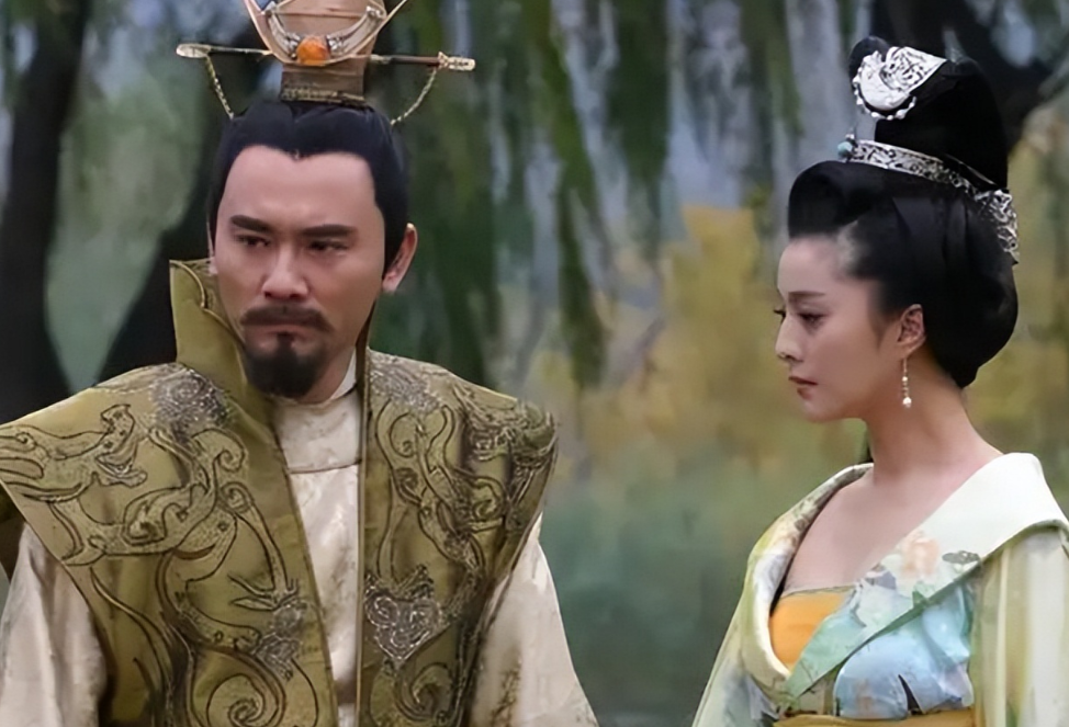 713年，李隆基赐姑姑太平公主自尽，公主叹道：“三年前我助你杀韦后，立你父亲为帝