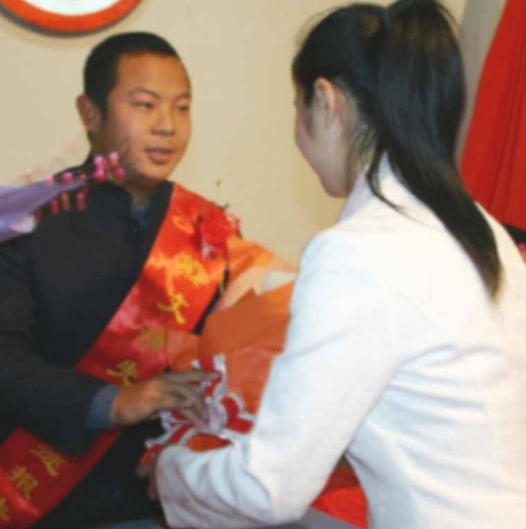 2006年，江西一女子惨遭车祸，昏迷半个月才醒来，谁料，她竟告诉母亲，将自己从车