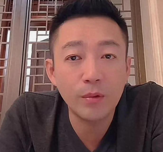 马筱梅那么聪明，不会不知道生孩子的重要性，她肯定会生的。
 
大S 跟汪小菲，只