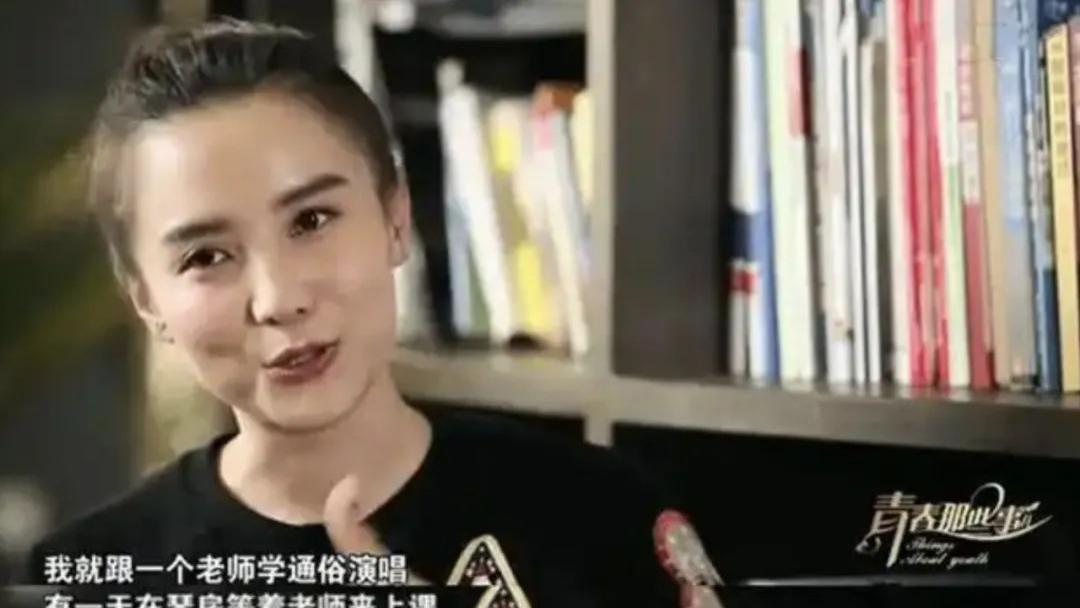 宋佳背后有人