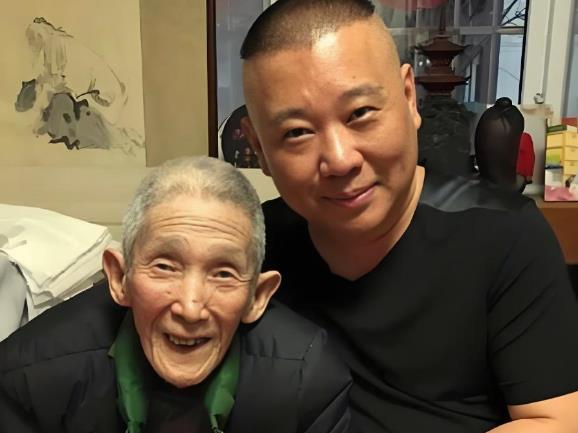 郭德纲在相声界摸爬滚打多年，成就斐然。杨议也是相声领域有影响力之人。近期，郭德纲