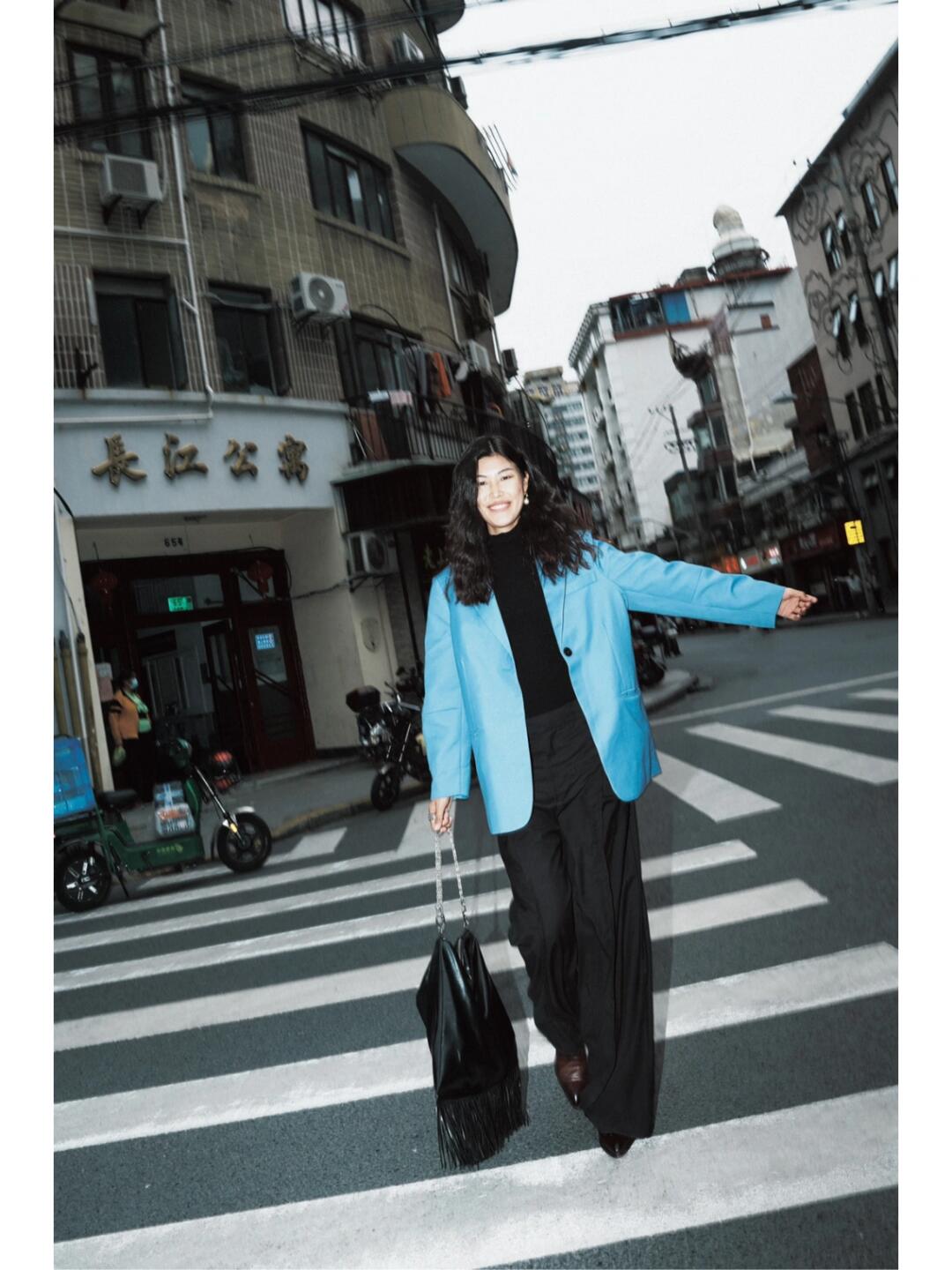 自由自在 自信自爱 