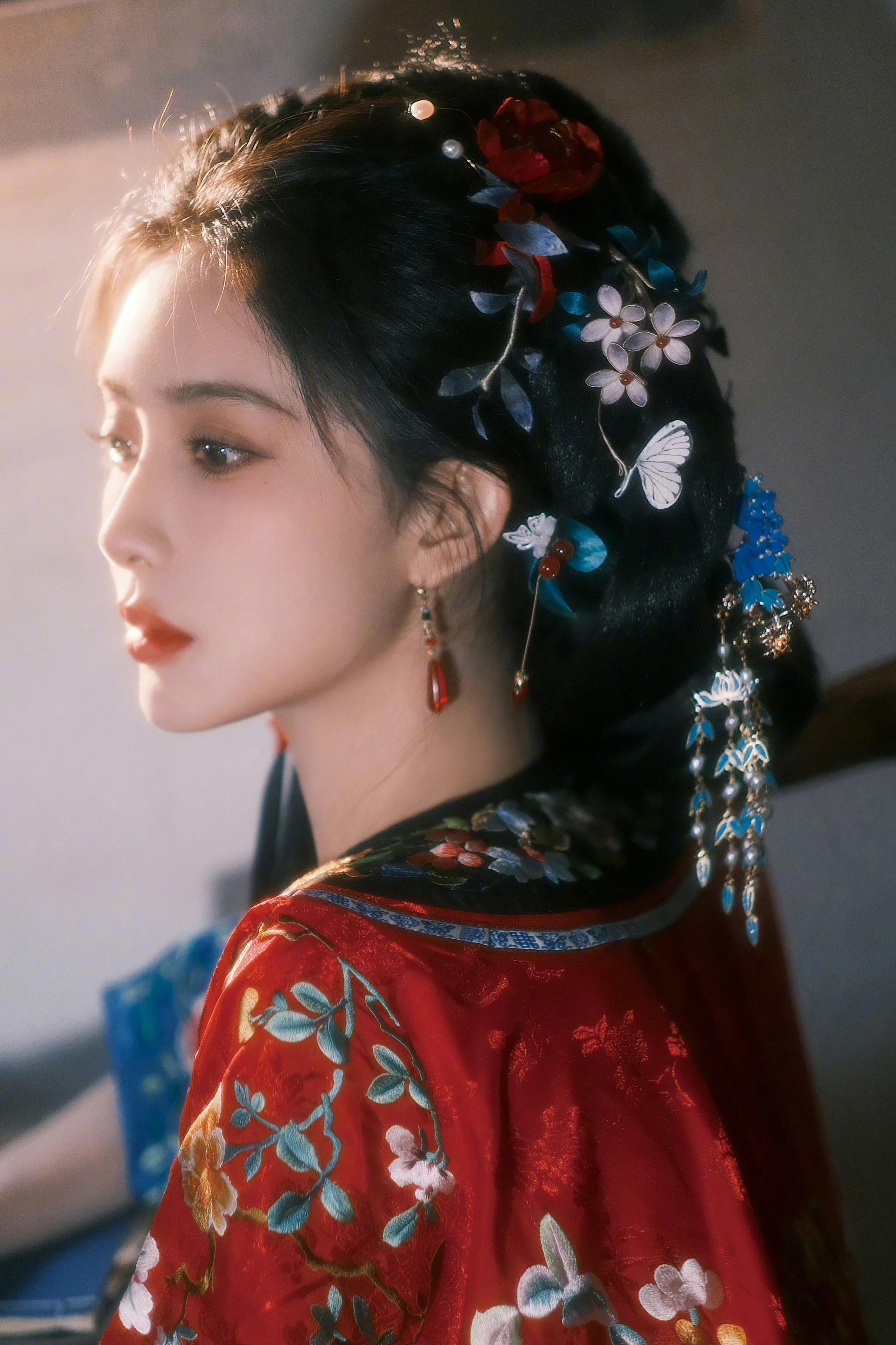 “笨蛋美人”孟子义