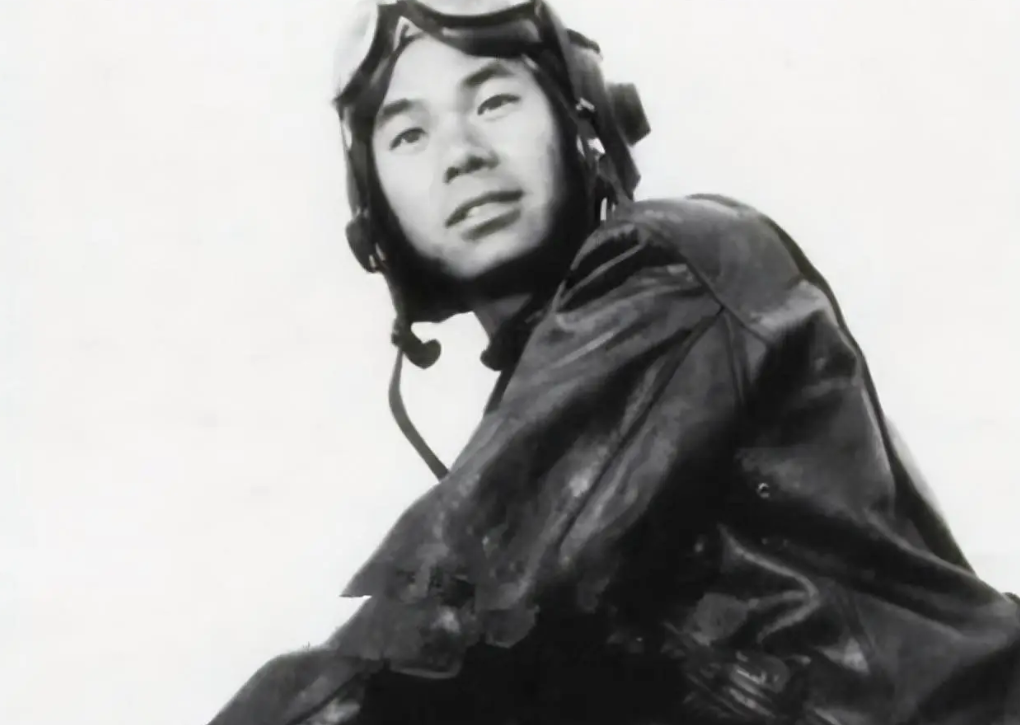 1971年，中国迎来了第一颗实战氢弹投放实验，就在飞行员按下投弹按钮之后，意外发