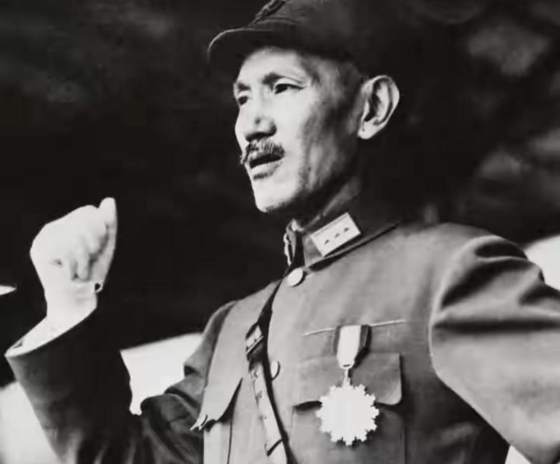 1931年，3万红军被30万敌人重重包围，毛主席却下达奇怪命令：原地睡觉3天，没