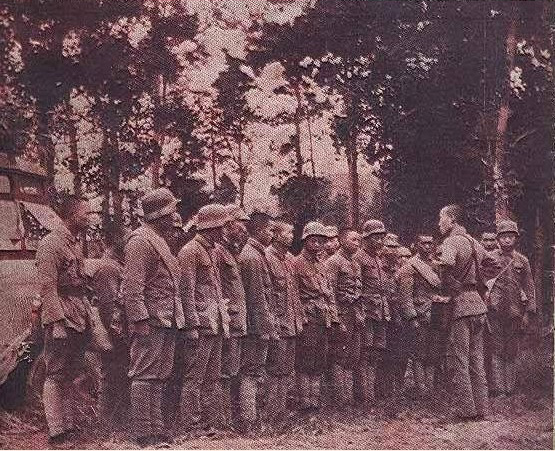 1937年南京保卫战教导总队富贵山一线炮兵阵地，发生了这样一段对话。

时任教导