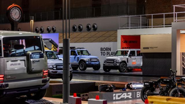 iCAR V23上市，9.98万起售，年轻人的方盒子梦成真啦