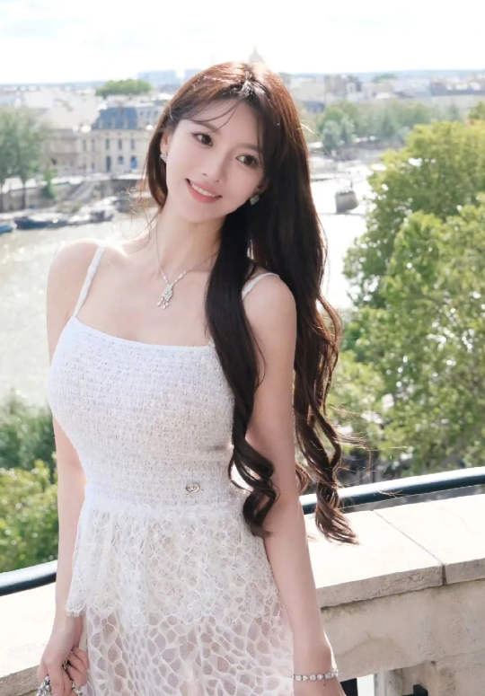 叶珂公开道歉宣布退网，带来六大想不到！

1，想不到流量女王就这么急流勇退了
2