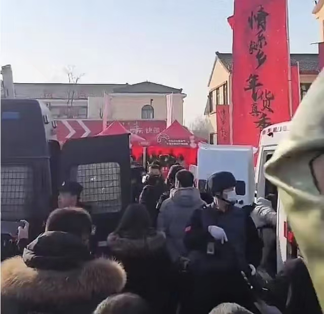 刘强东家乡发红包，受赠需缴20%个税
