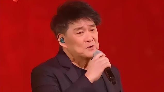 跨年晚会镜头好真实，杨幂嫩、伍佰肿，王一博怪，王力宏大放异彩