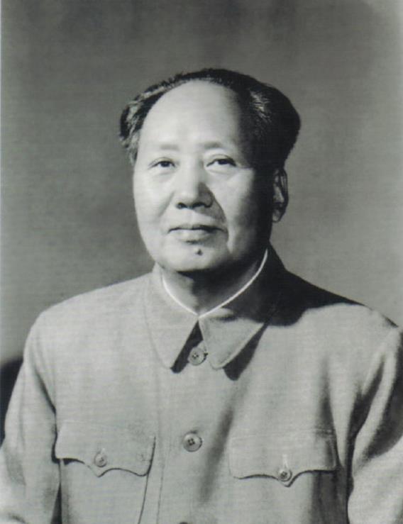 1959年，毛主席接见了巴西客人，谈到了中国的情况说，中国是一个穷国，穷得要命，