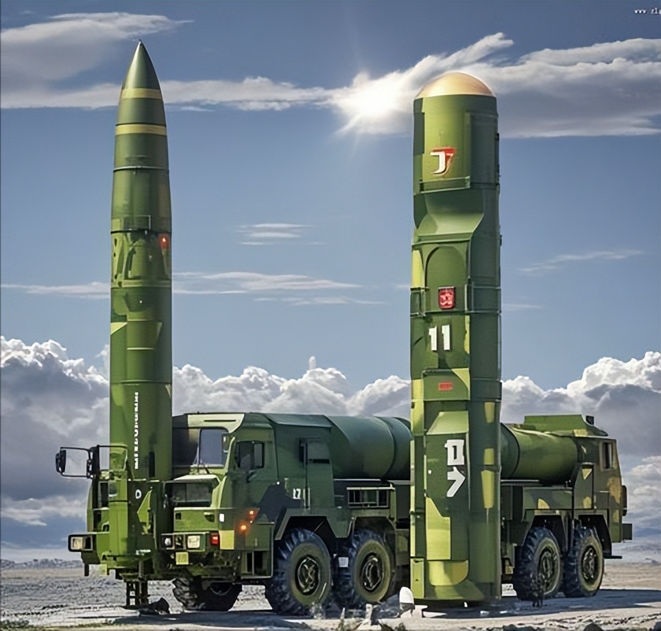 美军航母南海秀肌肉，东风-26显神威，解放军立体威慑逼退强敌