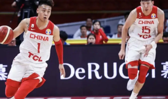 CBA总票王徐杰竟然不是国家队队长！郭士强让赵睿取代胡明轩，周琦是副队长，让我百