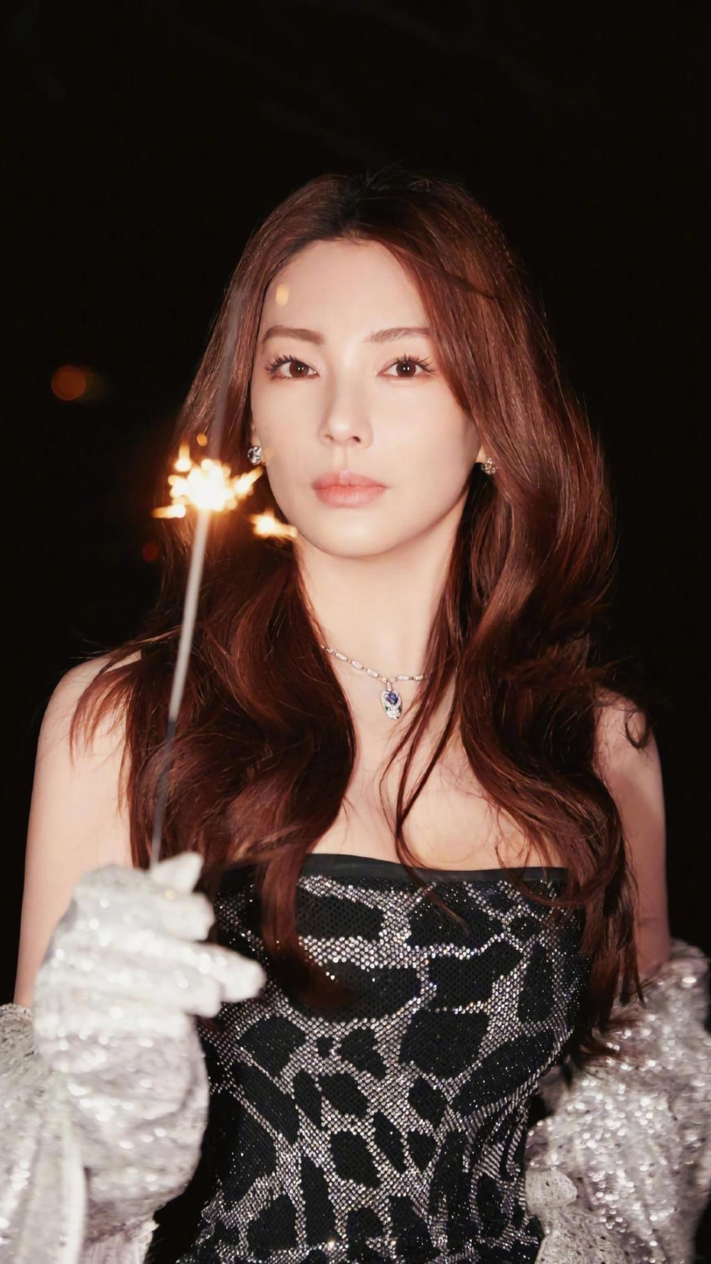 张雨绮爱情再临，儿女双全人生精彩