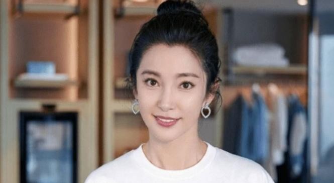 李冰冰高薪招保姆却没人干

                          
