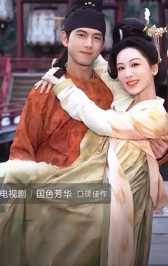 一直不明白杨紫这长相，为什么会有这么多的资源，毕竟演员这个行业，漂亮的人才能给观