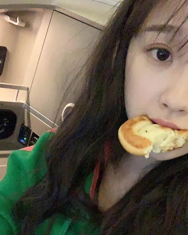 虞书欣早期照片