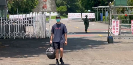 许光汉服役后首现身