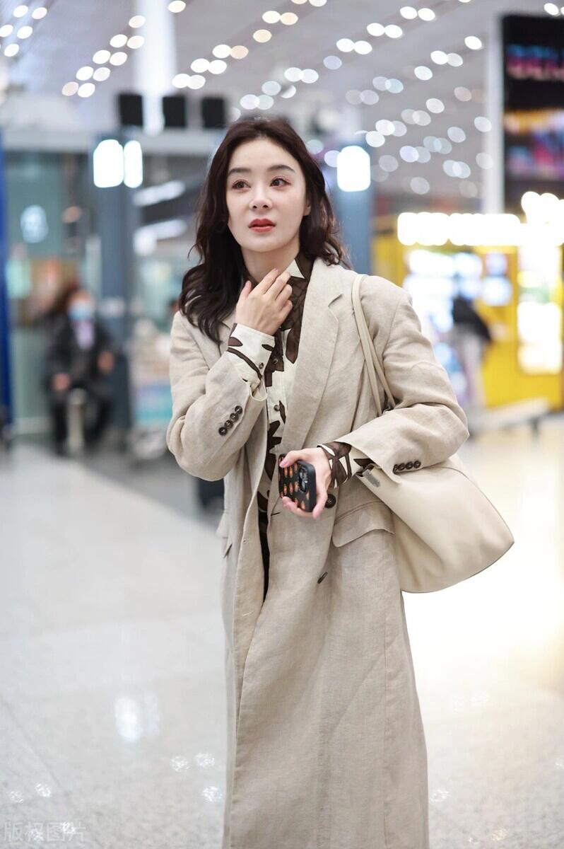 袁姗姗大气优雅