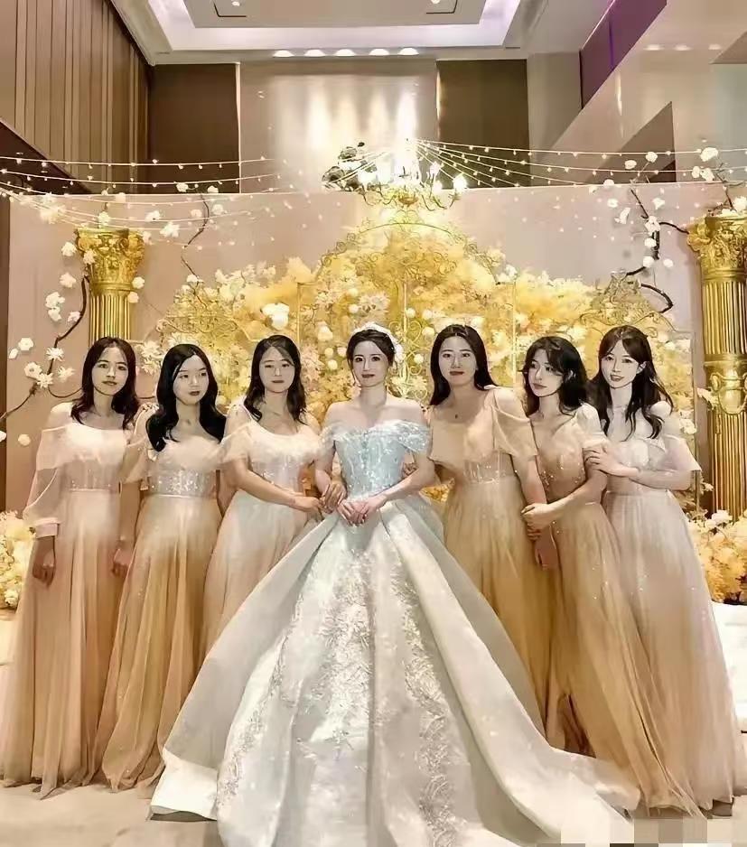 东莞万江有一新娘结婚雇了6个伴娘，每人999元，当婚礼结束后需要结账时，新娘直接