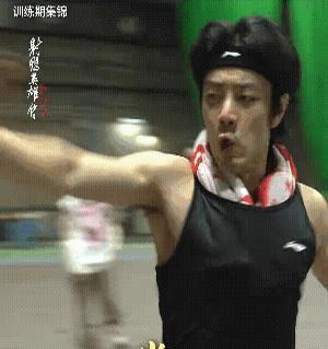 肖战在《射雕英雄传》训练视频曝光！掌法、拳法、棍法、身法齐上阵，动作快到让人眼花