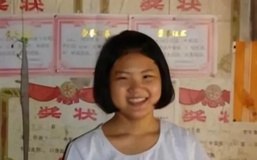 1988年，安徽一对夫妻生下女儿不想要，就给了村里一对光棍兄弟，不料俩兄弟如获至