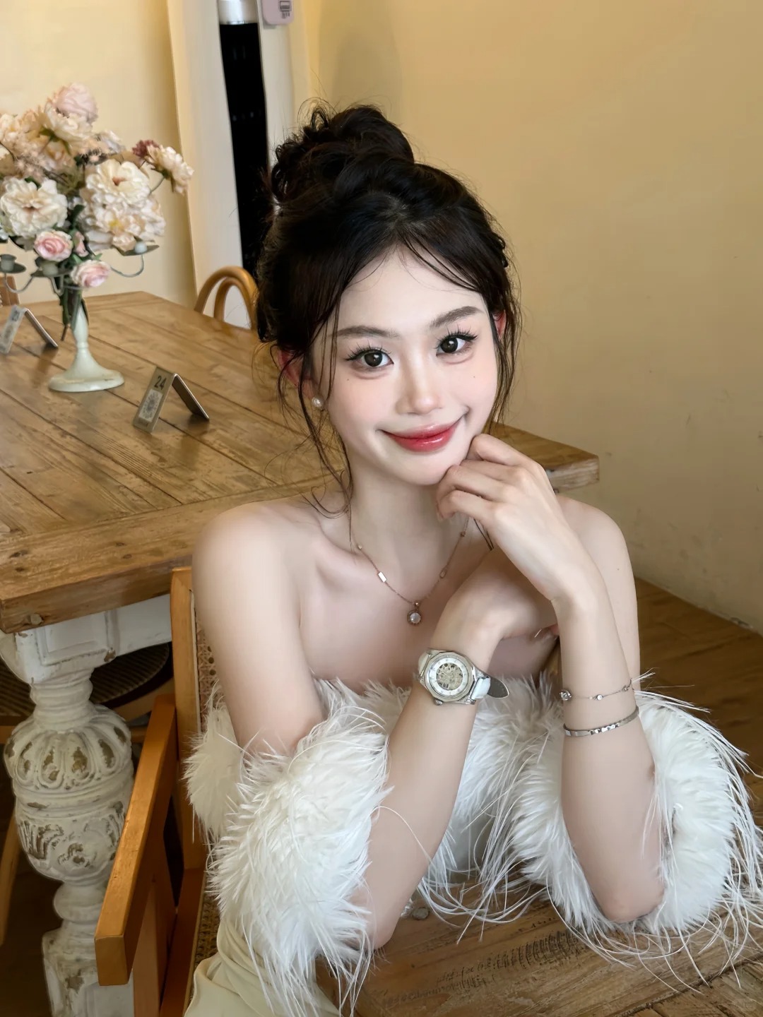 论普通女生如何嫁入豪门
标题党了哈哈哈哈哈 新时代女性要靠自己成为豪门！
今日l