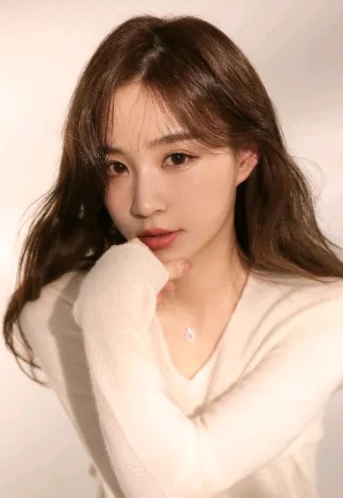 雪梨还是底气足啊，谣言一出来，就敢发声明。

警方的通告也证明了她没有吸毒，这下