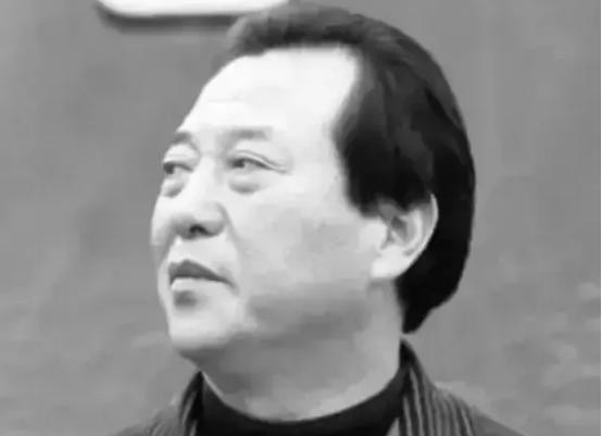 最近几年，1973年被称为“白卷英雄”的张铁生似乎从公众视线中消失，很少有人知道