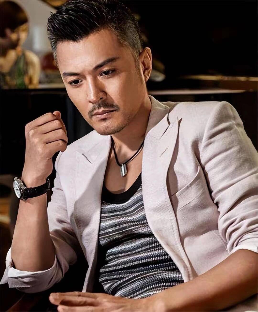 于小伟：情路坎坷后的幸福归宿