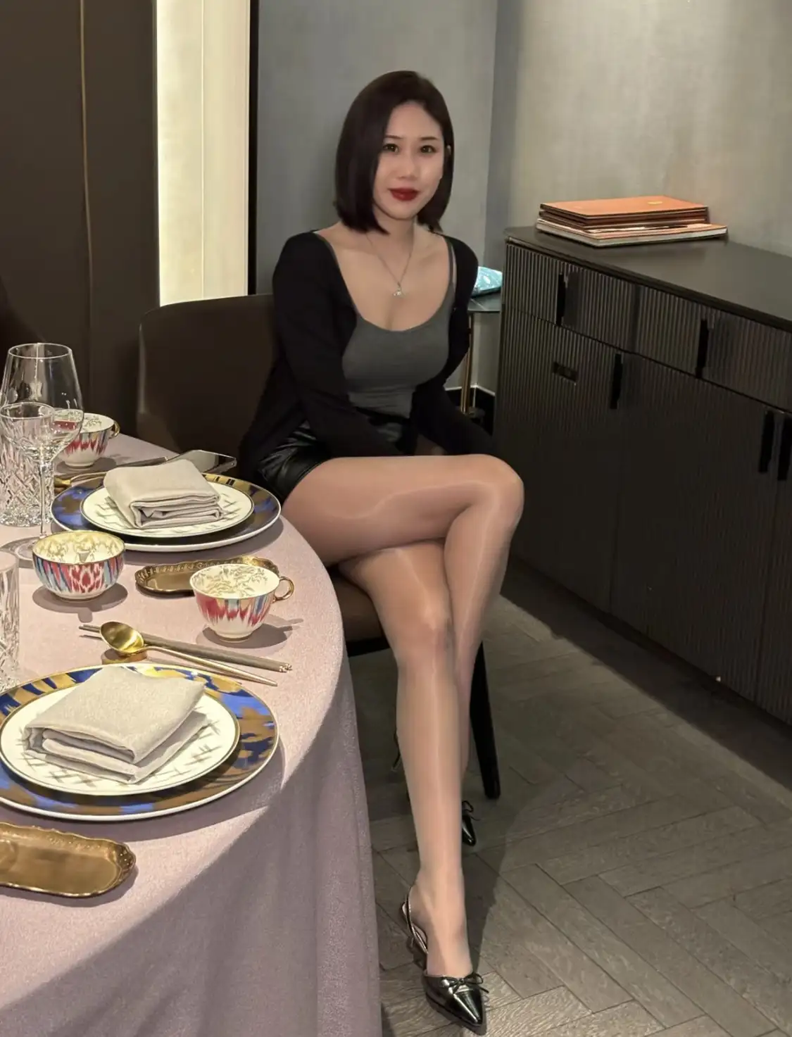 嫂子说我哥不在，请我吃饭。不知道什么意思
