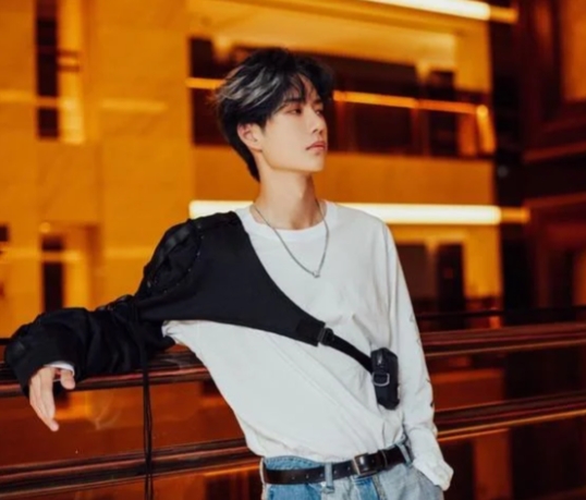 王一博音乐才华闪耀，新曲引发热烈反响