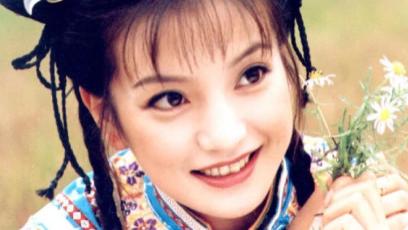 从国民女神坠落至万人唾弃，赵薇近照曝光容颜不再，当年琼瑶阿姨真是料事如神啊