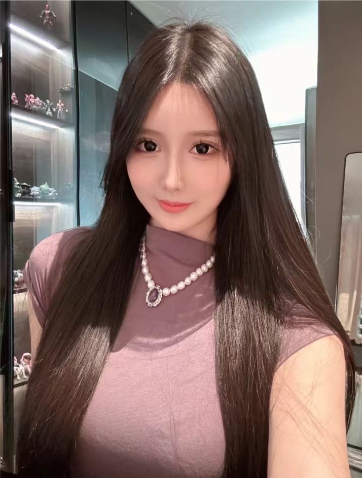 追了我8年的女友成功了，我承认我喜欢她了