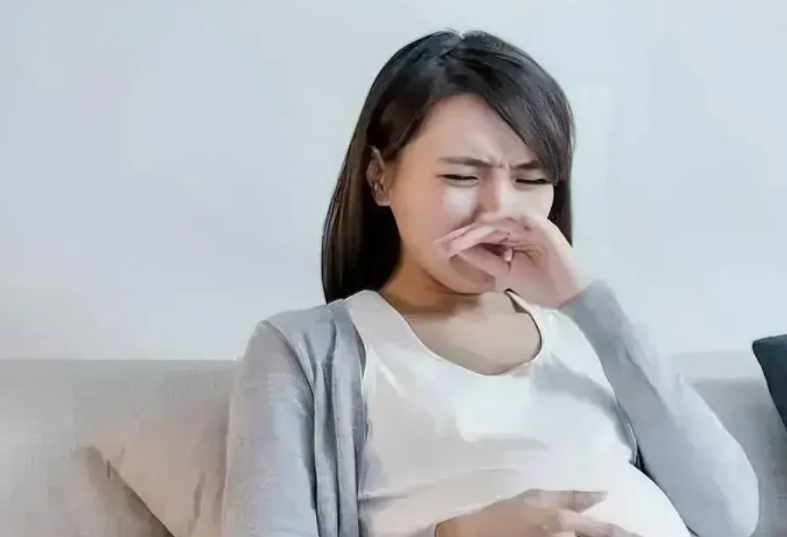 “人性的悲哀！”江苏，男子在妻子怀孕期间，突然查出肺癌晚期，因害怕妻子改嫁财产落