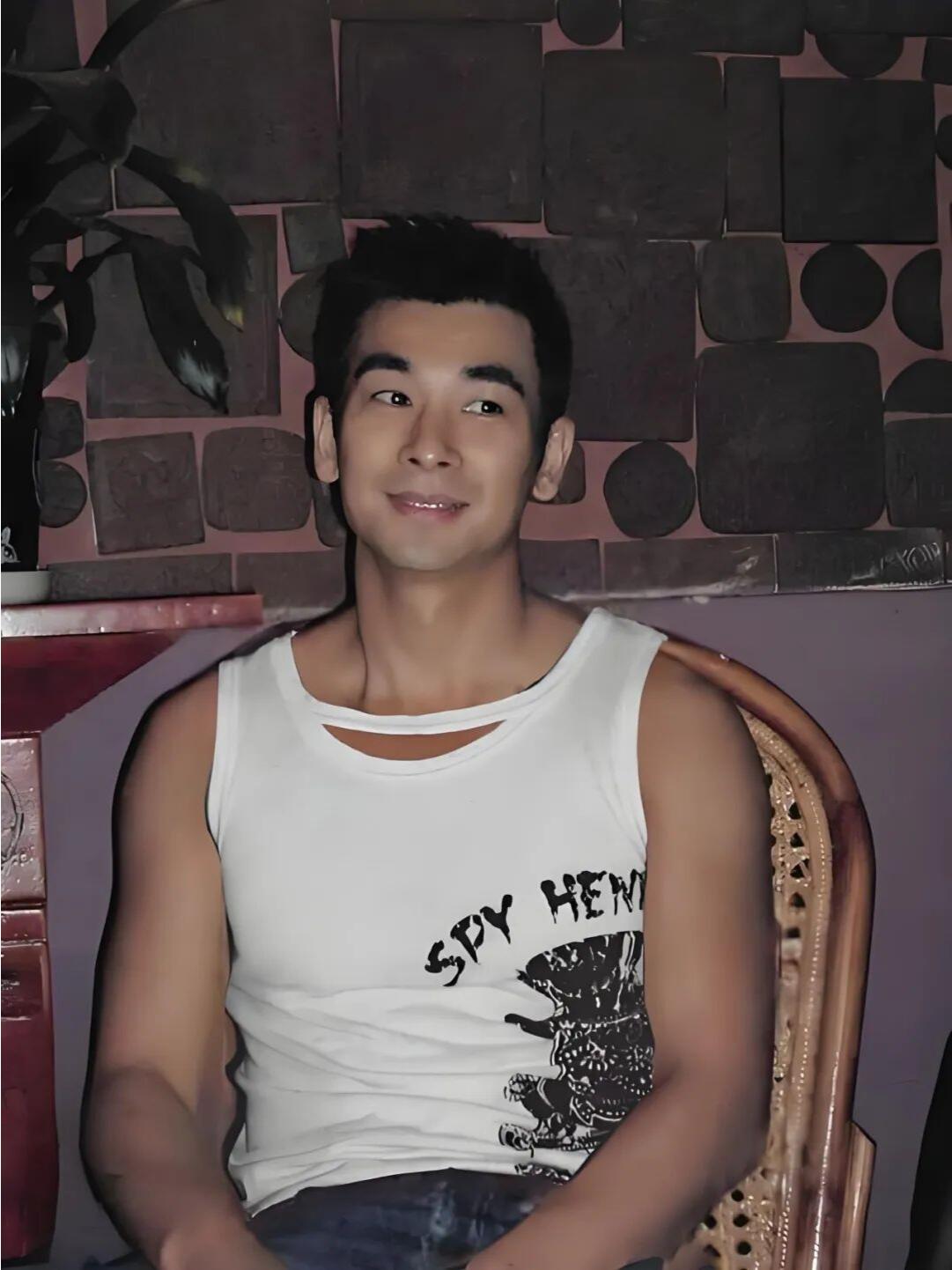 天大的秘密，就让它掩埋于岁月当中吧