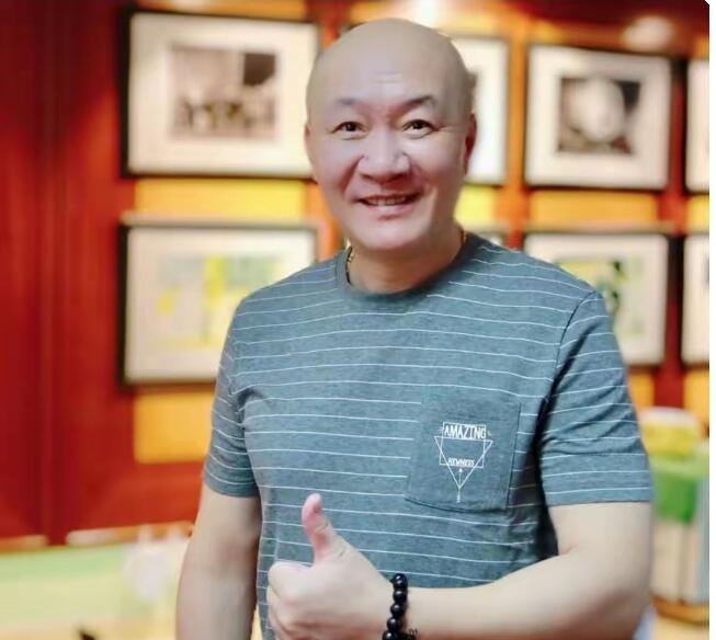 傅子明：沪语歌创始人，滑稽戏中的璀璨明星