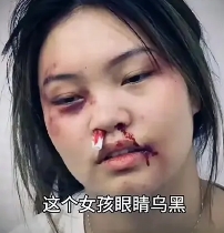外卖晚到2分钟，女孩就破口大骂，还给差评，最后付出惨重代价！！！
​四川成都一女