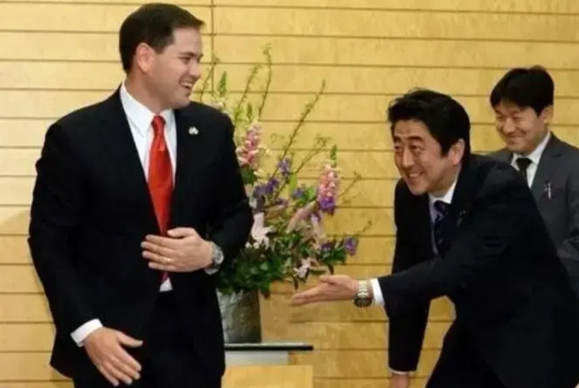 振兴黄种人只能靠中国。别看日、韩是所谓发达国家，在欧美面前总是低人一等，至于泰国