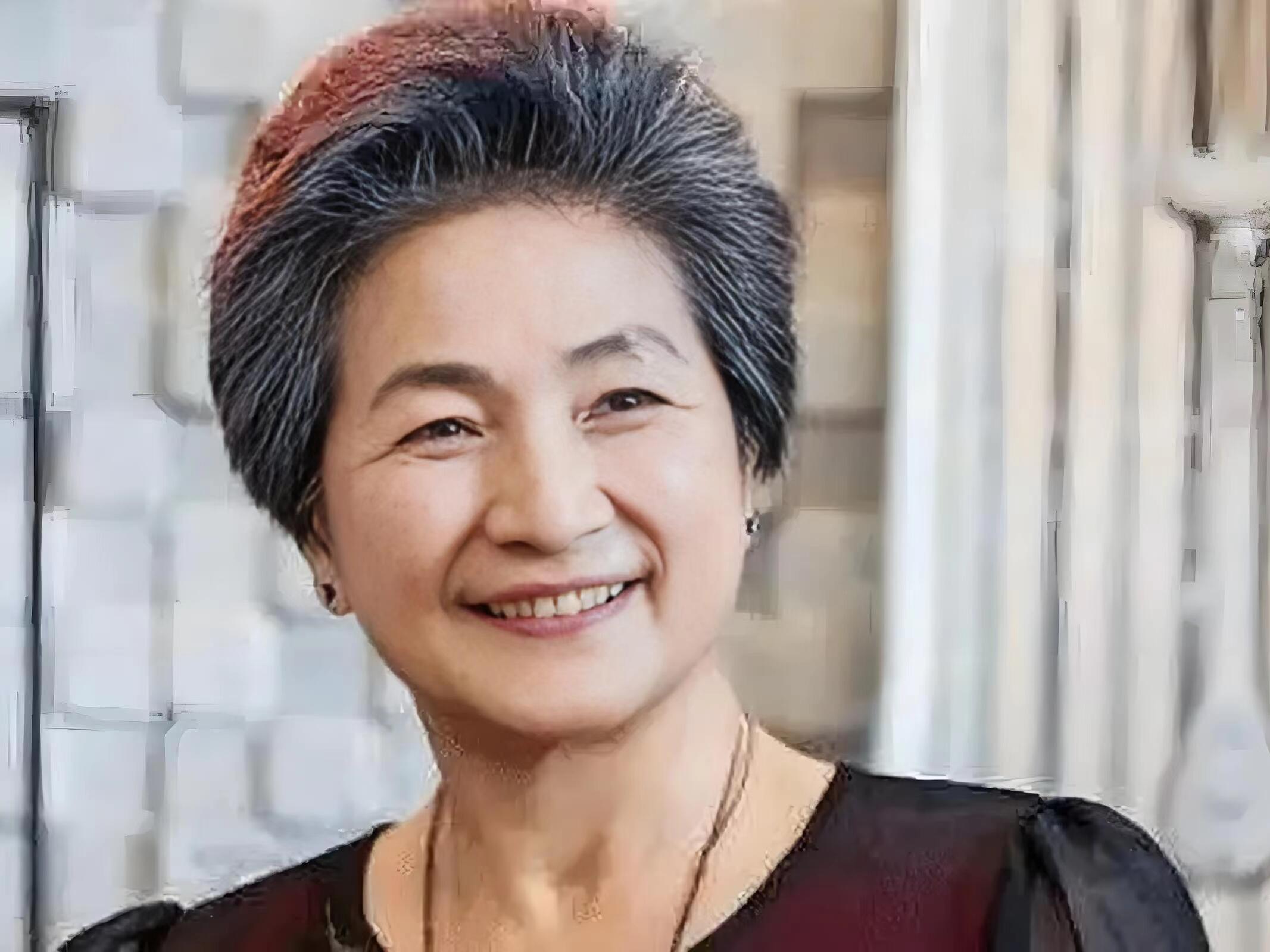 郑佩佩离世，华夫人终章？花少记忆永存