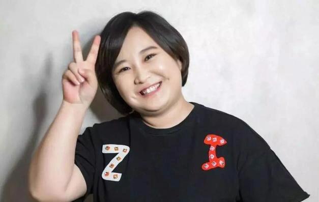 贾玲的逆袭：从胖妹到瘦身女神的华丽转身