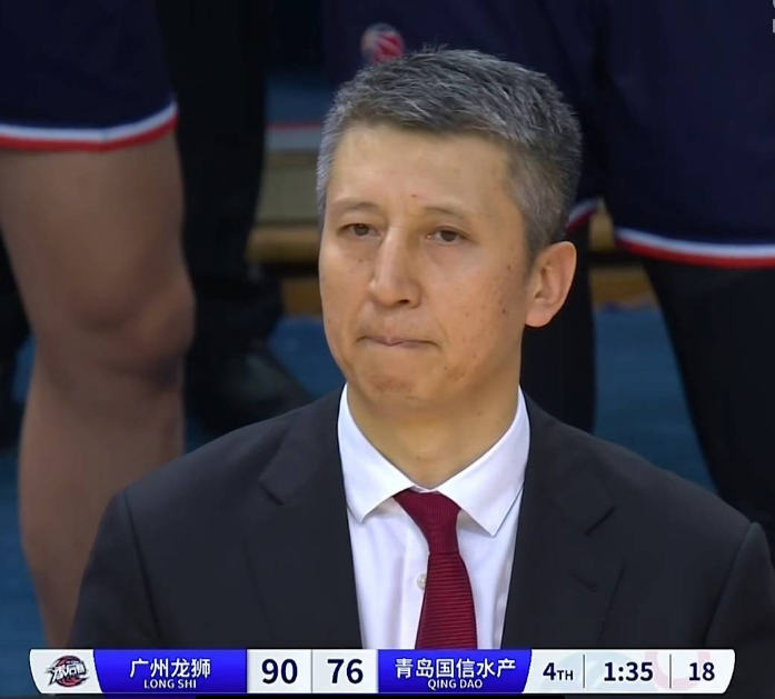下克上！广州队92-78战胜青岛队，大比分2-0进入季后赛八强，主教练郭士强居功