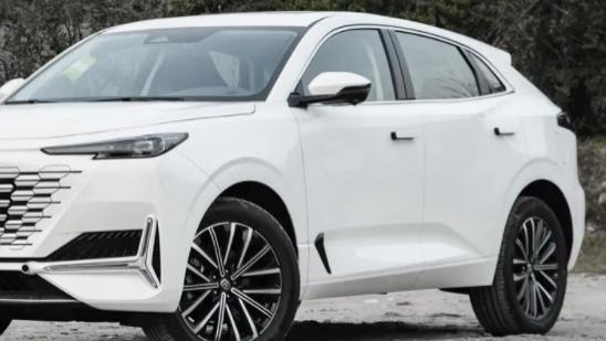 SUV 市场新宠！仅售12 万，比缤智还便宜，配2.0T+8AT，销量高达 17552 台！