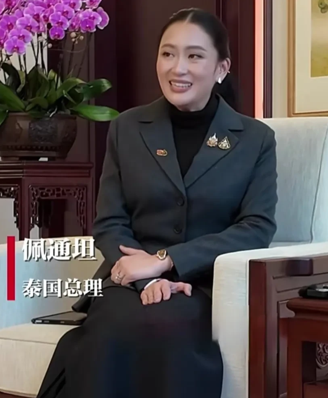 预计美女总理佩通坦回国后会做三件事情：
1、责令泰国旅游局和警察局联合做出迎接中