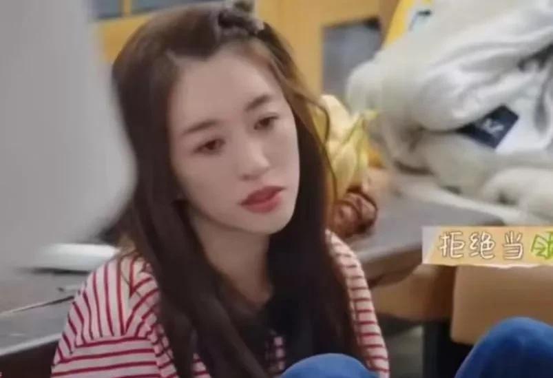 《一路繁花》其实最合适的领队就是向太，大家怎么不选她呀。
刘晓庆可以不当领队，但