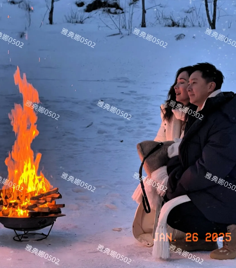 卢靖姗的美貌被低估了，本人脸特别小，五官立体深邃混血感很强，真人比电视上更精致更
