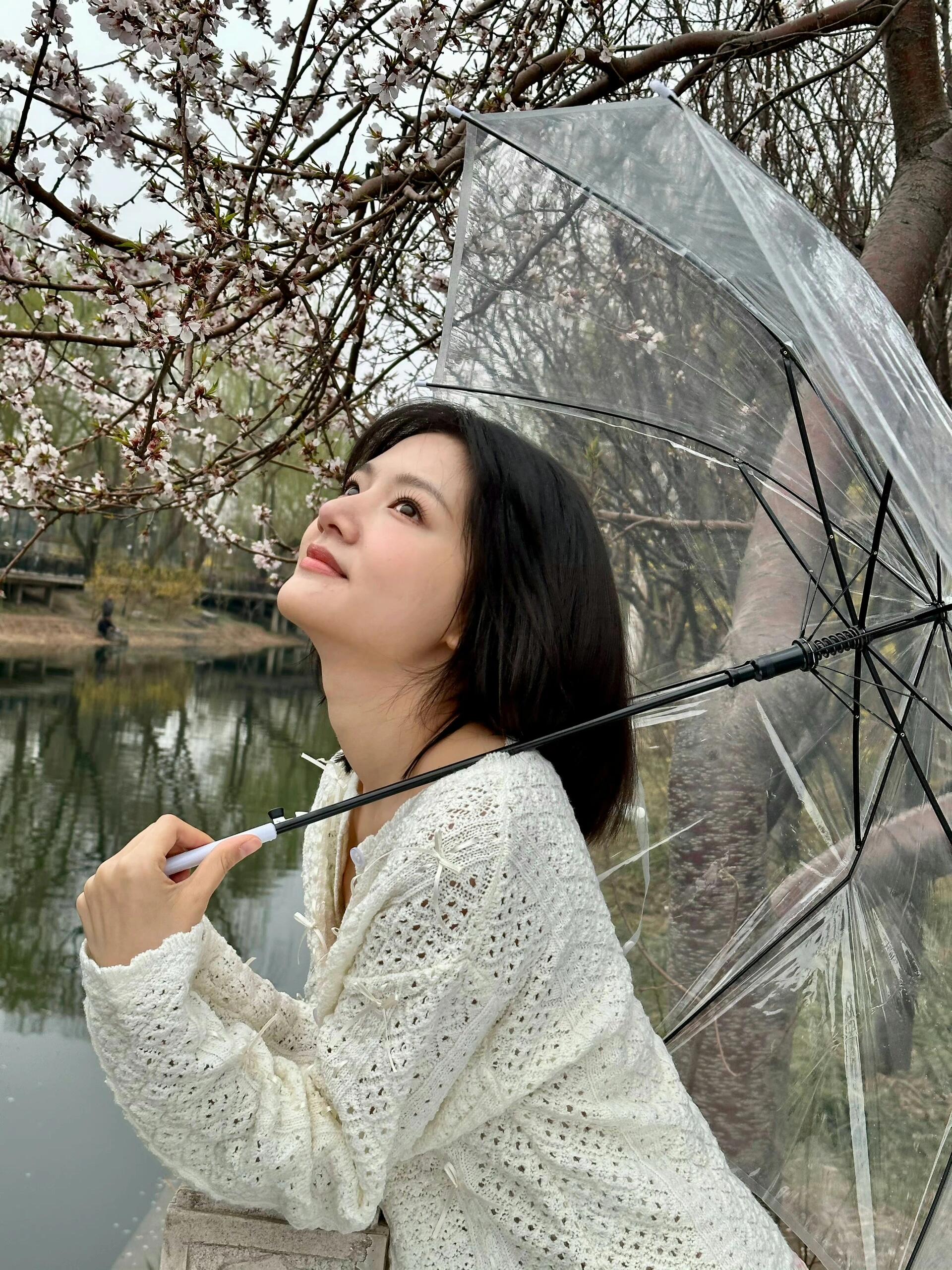 任敏短发真的比长发出彩很多……